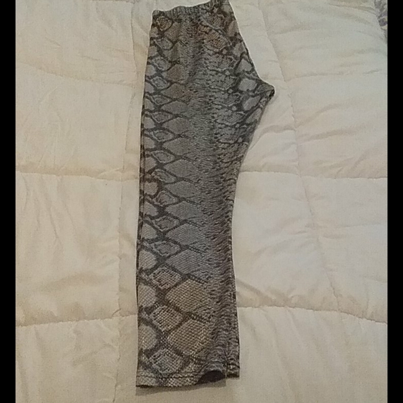 Leggings - Picture 1 of 3